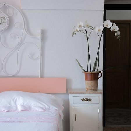 Dussaiga - Camera Delle Rose Dolceacqua Buitenkant foto