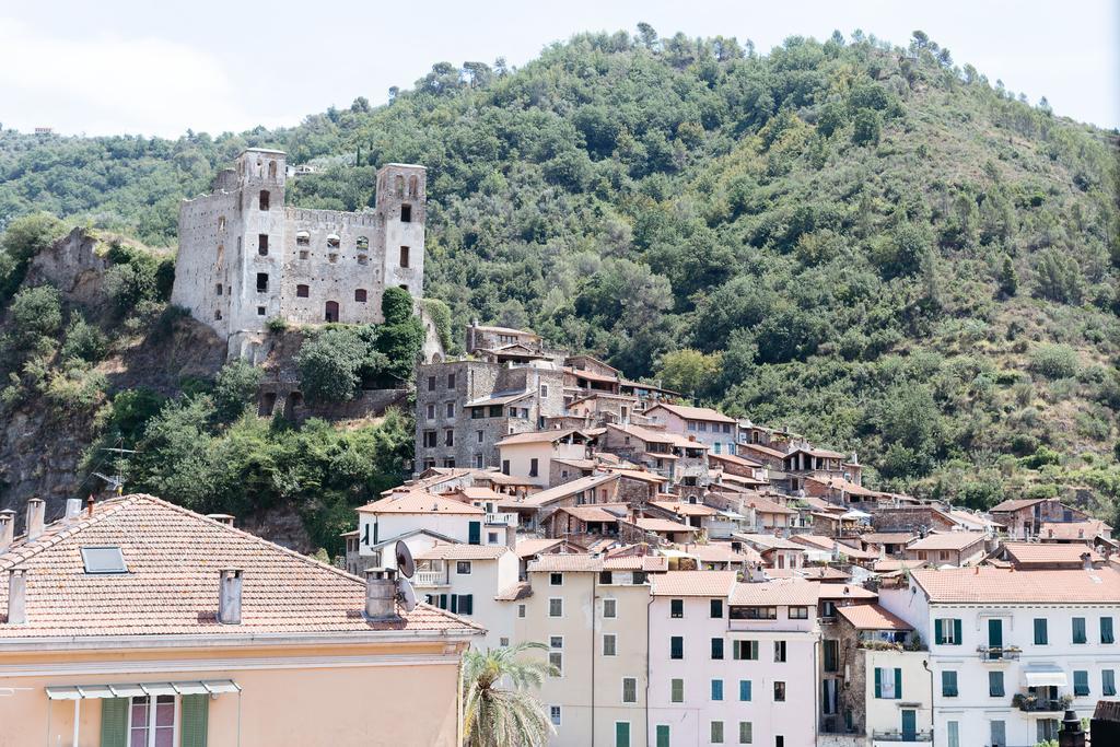 Dussaiga - Camera Delle Rose Dolceacqua Buitenkant foto